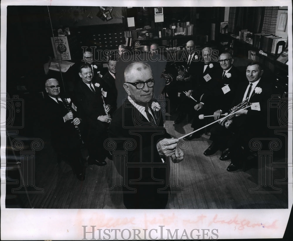 1963 Press Photo Services for Oscar E. F. Kluck, Music Dept head Cudahy school-Historic Images