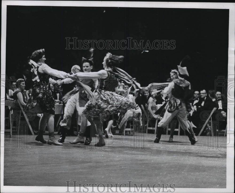 1967 Press Photo Polonez dancers at Gov Warren Knowles Inauguration - mja32777-Historic Images