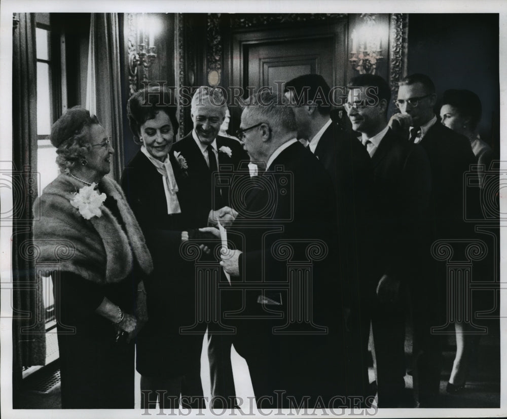 1965 Press Photo Gov &amp; Mrs Warren Knowles greeted well wishers after swearing in-Historic Images