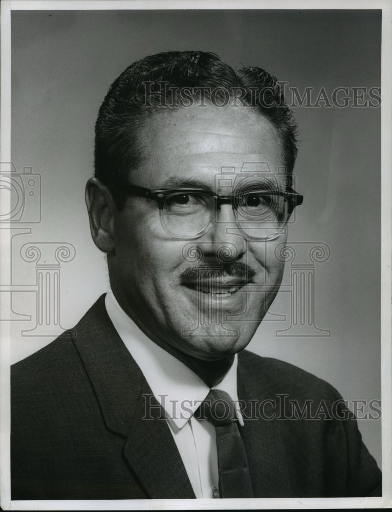1966 Press Photo Leonard J Koch, Director, Reactor Engineering Division-Historic Images