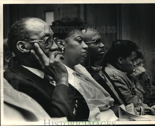1988 Press Photo Curtis White's family listened to testimony - mja33123-Historic Images
