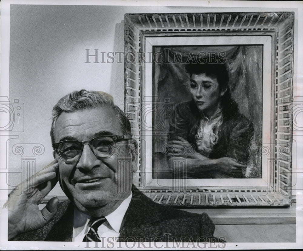 1962 Press Photo Art fancier Malcolm K Whyte with his favorite portrait-Historic Images