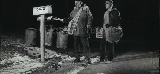 1983 Press Photo Robert Wills accompanied Darrell Dent on his newspaper route-Historic Images