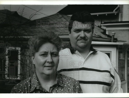 1993 Press Photo James Willet & Jeannine Ross- keeping homeless off the streets-Historic Images