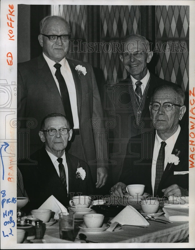 1969 Press Photo Ed Koffke and three other mailmen honorees at Mil Mailers Union-Historic Images