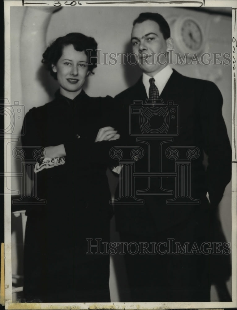1937 Press Photo Charles N. Mellowes and his bride Mary G. Allen - mja33761-Historic Images