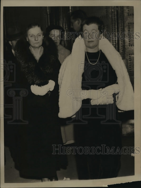Press Photo Louise Wechselberg & Mrs William Marshall - mja33784-Historic Images