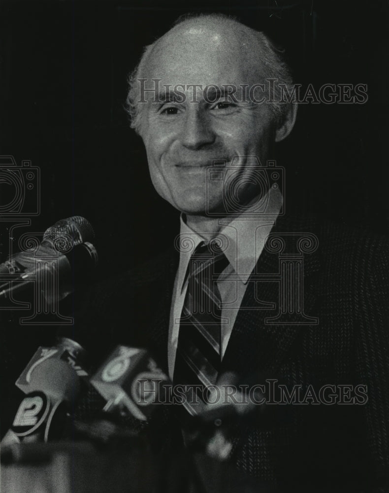 1985 Press Photo Herbert H. Kohl, Bucks&#39; new owner - mja34014-Historic Images