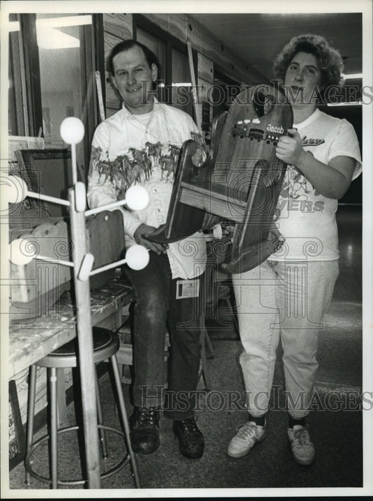 1993 Press Photo Two patients of Winnebago Mental Health Institute - mja34368-Historic Images