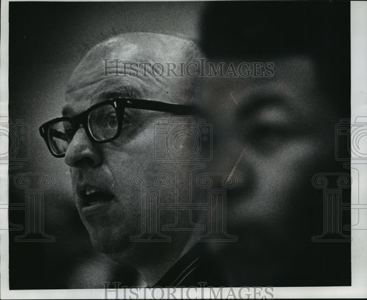 1975 Press Photo Bob Wirth, Basketball coach for Riverside High School-Historic Images