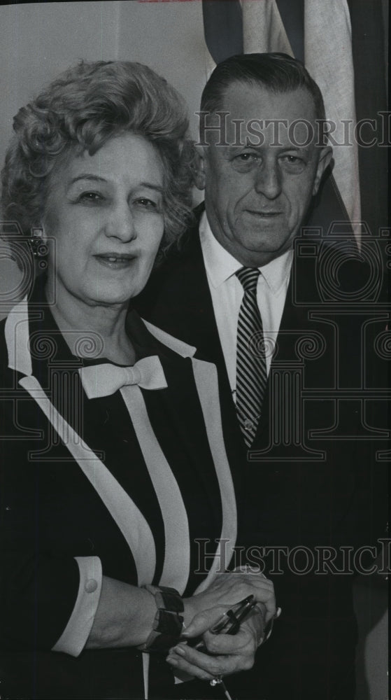1969 Press Photo Mr. and Mrs. John Koals retire from Milwaukee county, Wisconsin-Historic Images