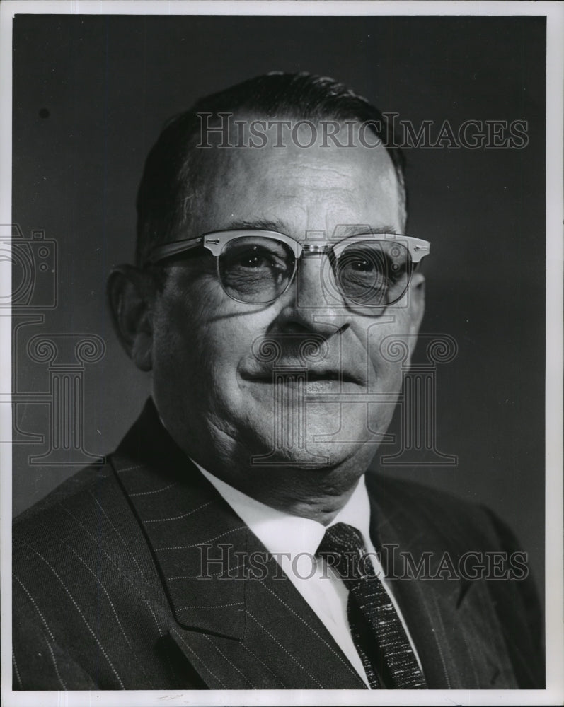 1963 Press Photo Adam Kraemer, journal employee - mja34933-Historic Images