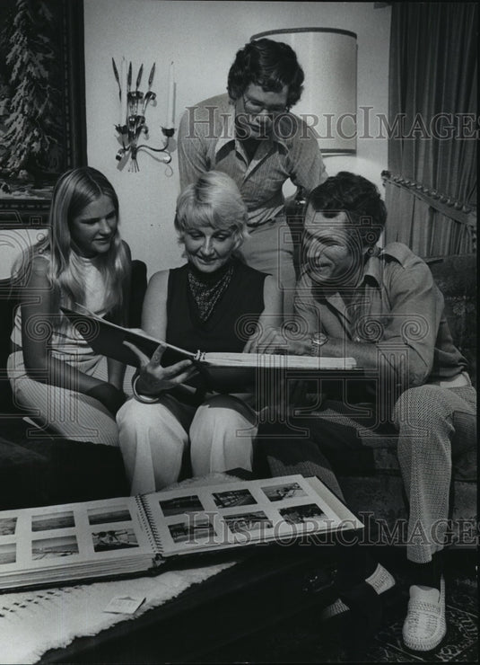 1975 Press Photo Lothar and Lois Krueger Caribbean Hotel Owners recall memories-Historic Images