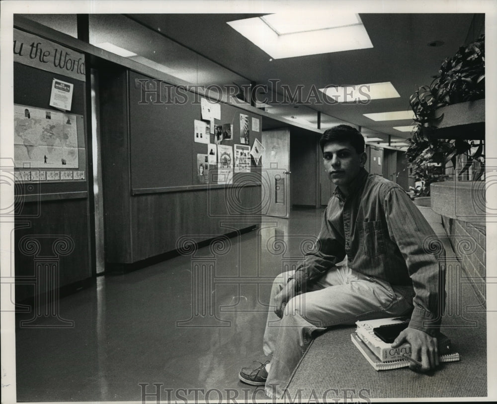1989 Press Photo Pete Danwerth Senior at Prairie School will Attend Wisconsin-Historic Images
