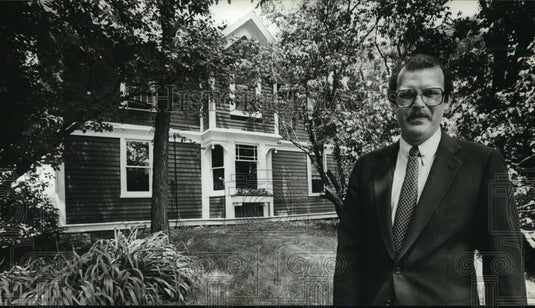 1983 Press Photo Mark WImmer, president of Wimmer-Blatter Building in Wisconsin-Historic Images
