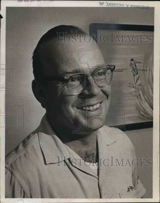 1964 Press Photo Hugh Koehler, Milwaukee city health department inspector-Historic Images