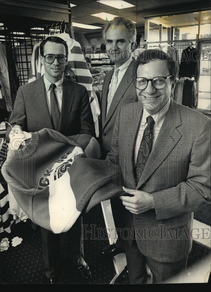 1987 Press Photo Jay Baker, William Kellogg and John Herma the trio of Kohl's-Historic Images