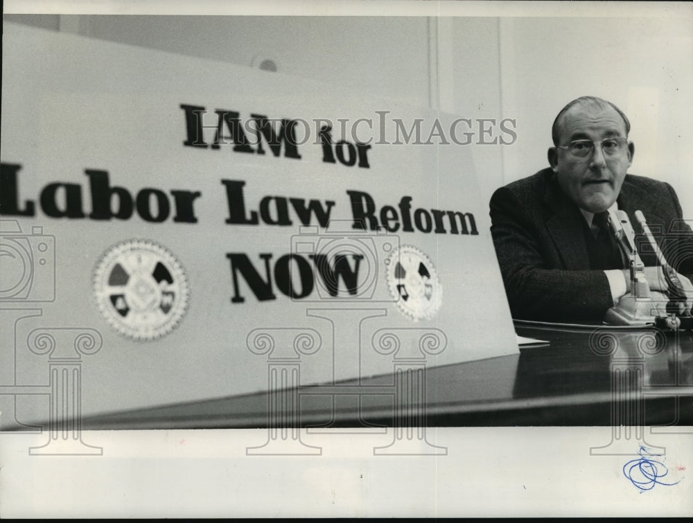 1978 Press Photo William W. Winpisinger at press conference in Washington-Historic Images