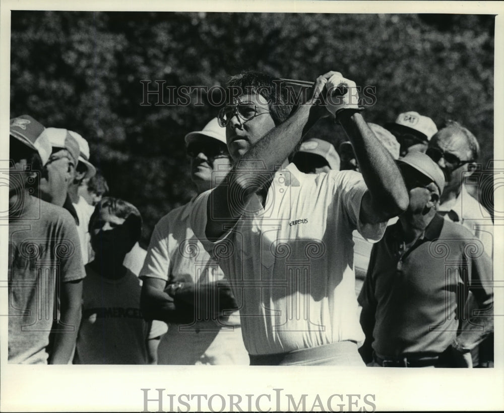 1985 Professional Bill Kratzert Plays Round Of Golf At Whitnall Park - Historic Images