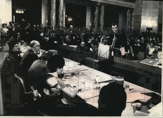 1971 Press Photo Father Mark Schommer Speaks at Joint Education Committee-Historic Images