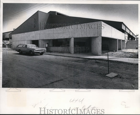 1976 Press Photo The new $1 million Coliseum takes shape at the State Fair Park-Historic Images