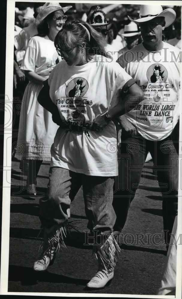 1992 Press Photo Go West Country Dancers of Waukesha at Wisconsin State Fair - Historic Images