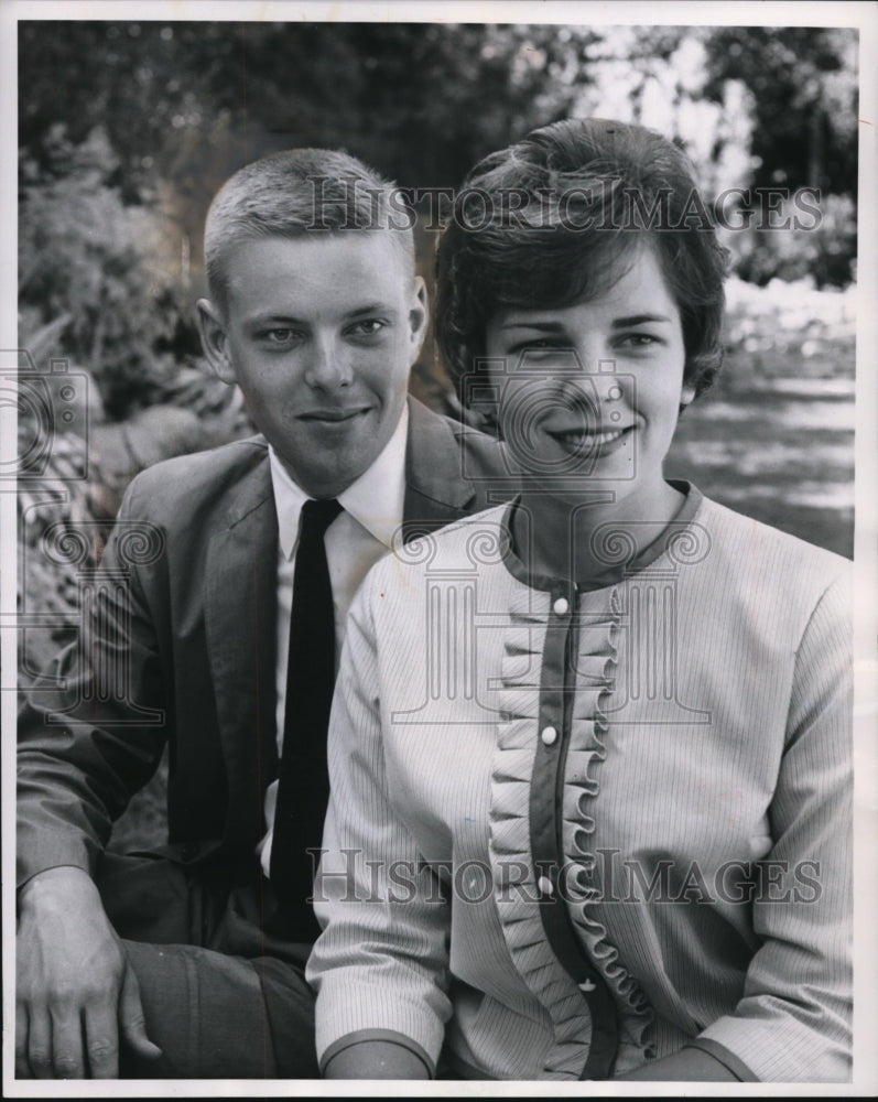 1963 Press Photo Miss Mary Lu Bieke, Jeffrey Michael Kronsnoble Engaged-Historic Images