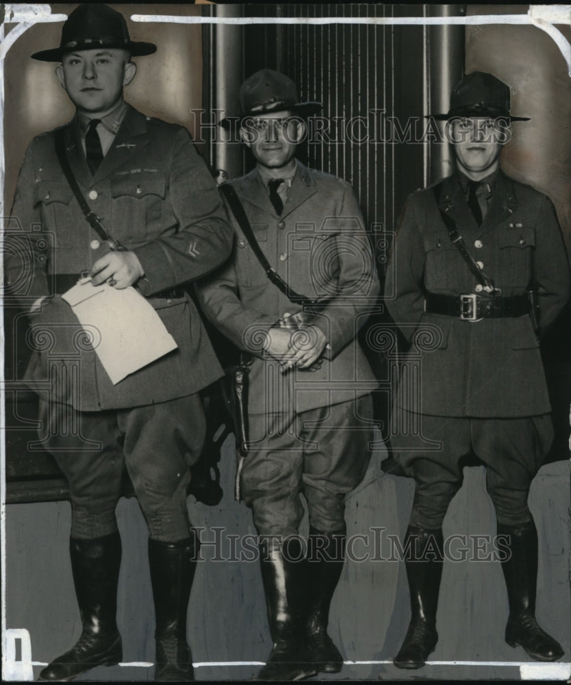 1927 Press Photo Capt W Szulakiewics, Commander of Co K w/ Lt Frank Reszczynski-Historic Images