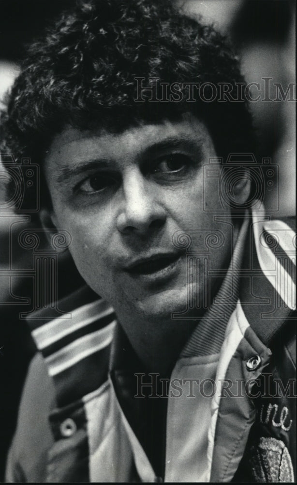 1985 Press Photo Basketball Coach Dave Krause - mja37039-Historic Images