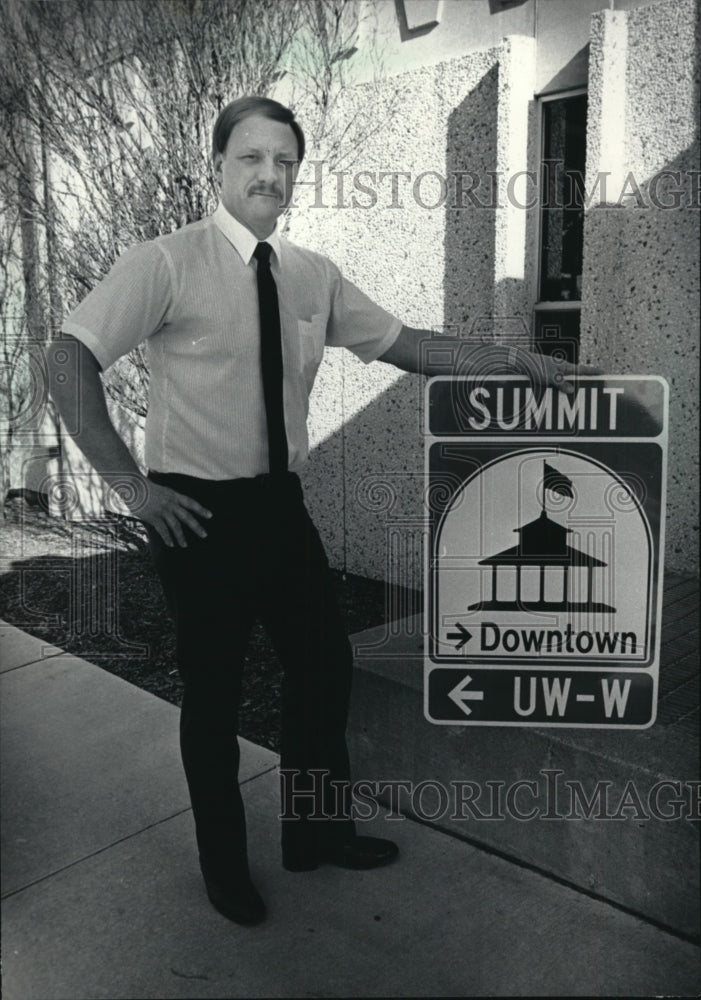 1985 Press Photo David Kopp Wauhesla City Planner - mja37112-Historic Images
