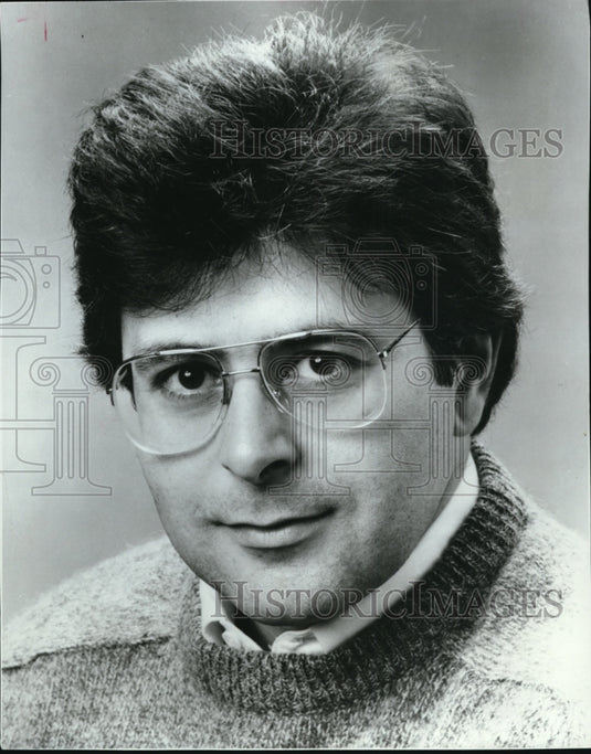 1988 Press Photo Howard J. Blumenthal -Newspaper Author of The Hi-Tech Home.-Historic Images