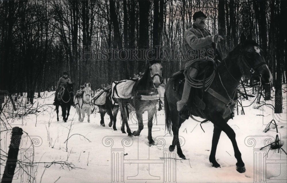 1988 Press Photo Terry And Patrick Koper Riding To Their Hunting Camp-Historic Images