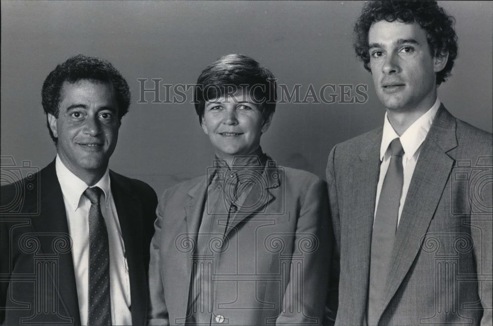 1985 Press Photo Forum panelists Michael Kozlow, Michelle Cody, and Tim Abair-Historic Images