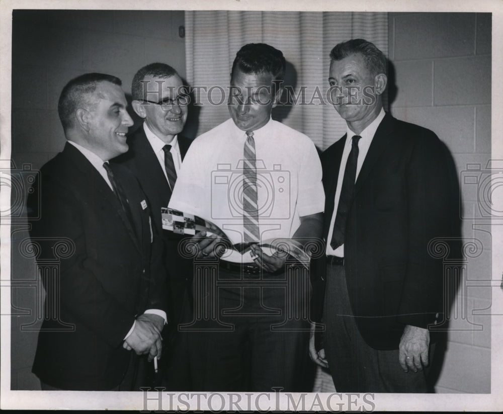 1965 Press Photo James N. Braddock President of Michigan Chamber of Congress-Historic Images