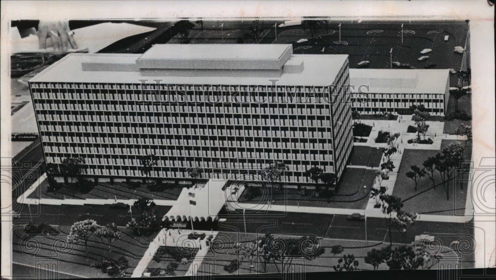 1961 Press Photo Construction started on new state office building in ...