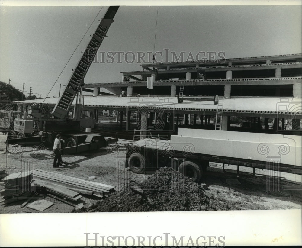 1982 Press Photo View of the construction of the State Office building-Historic Images