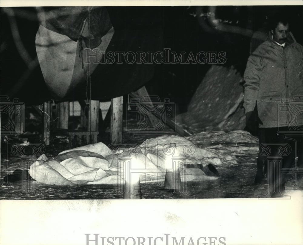 1988 Press Photo Alex Woodard Found Dead In Driveway - mja37824-Historic Images