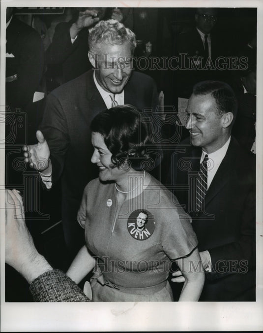 1962 Press Photo Philip G. Kuehn with his Wife - mja38083-Historic Images
