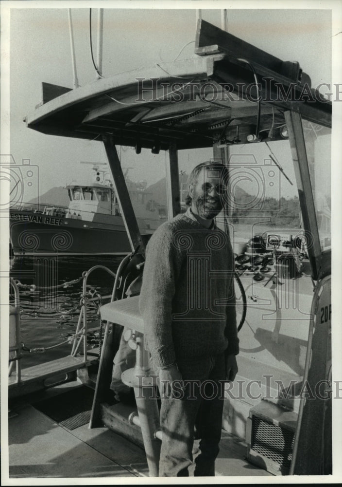 1993 Press Photo Mike Woodes makes his home in Canada - mja38100 - Historic Images