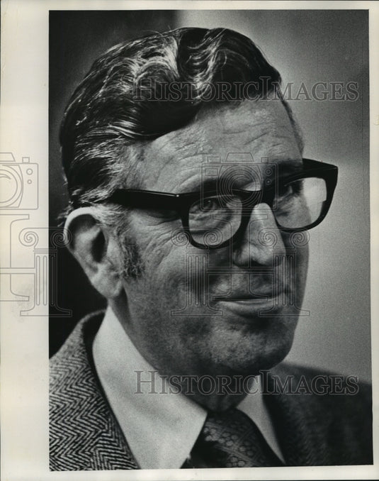Press Photo Leonard Woodcock, Union Leader - mja38217-Historic Images
