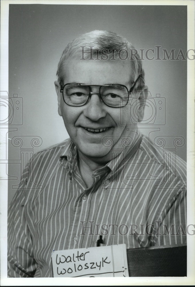 1993 Press Photo Walter Woloszyk, Candidate for Butler Village Trustee, in Wisc.-Historic Images