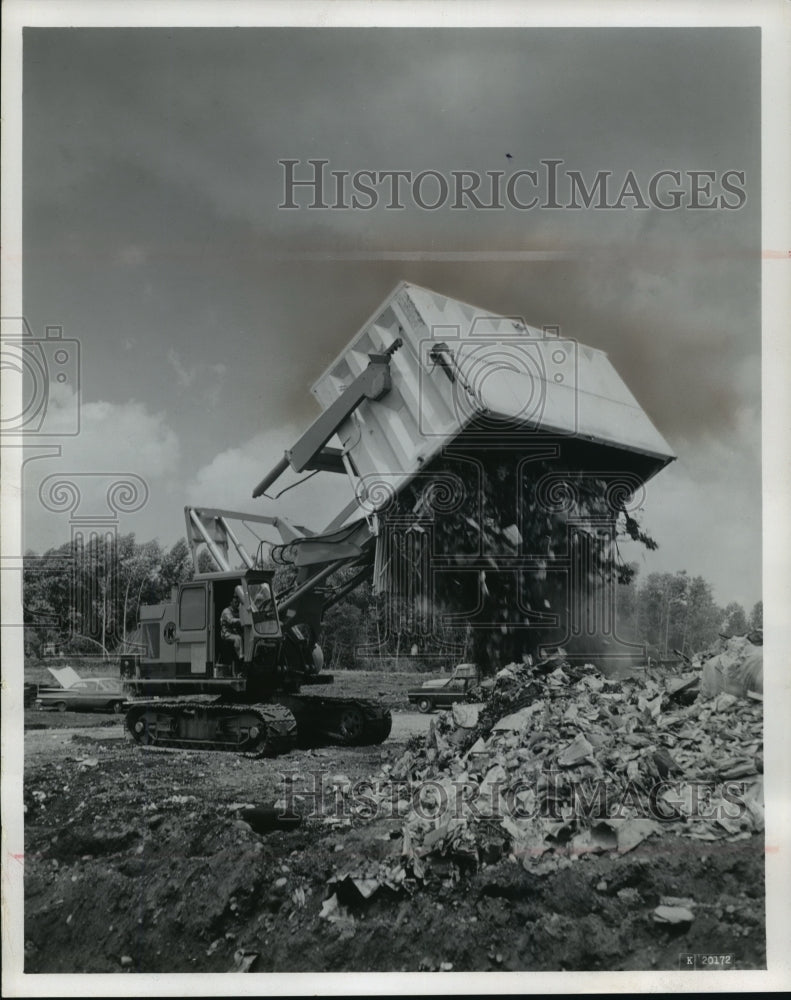 1966 Press Photo A Koehring Company Skooper Dumping Trash - mja38302-Historic Images