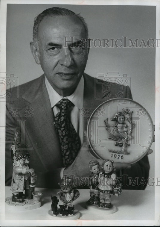 Press Photo Morris Kule, president of Hummelwerk, was in Milwaukee this week.-Historic Images