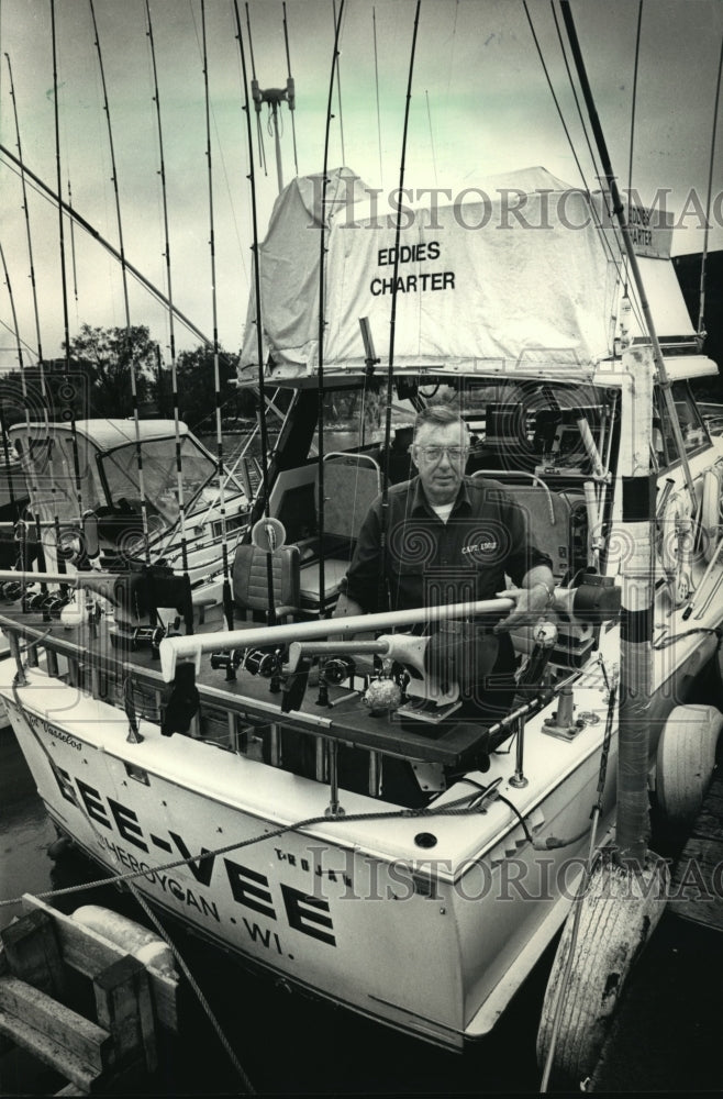 1987 Press Photo Charter Boat Captain Eddie Vasselos - mja38440-Historic Images