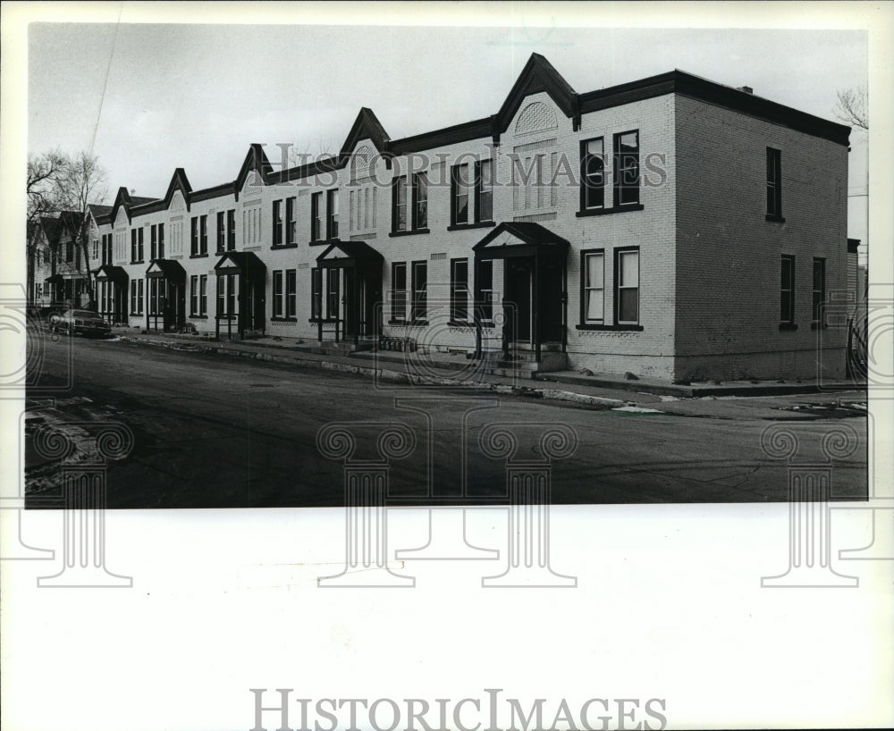 1983 Press Photo Blue Ridge Enterprises row house - mja38580-Historic Images