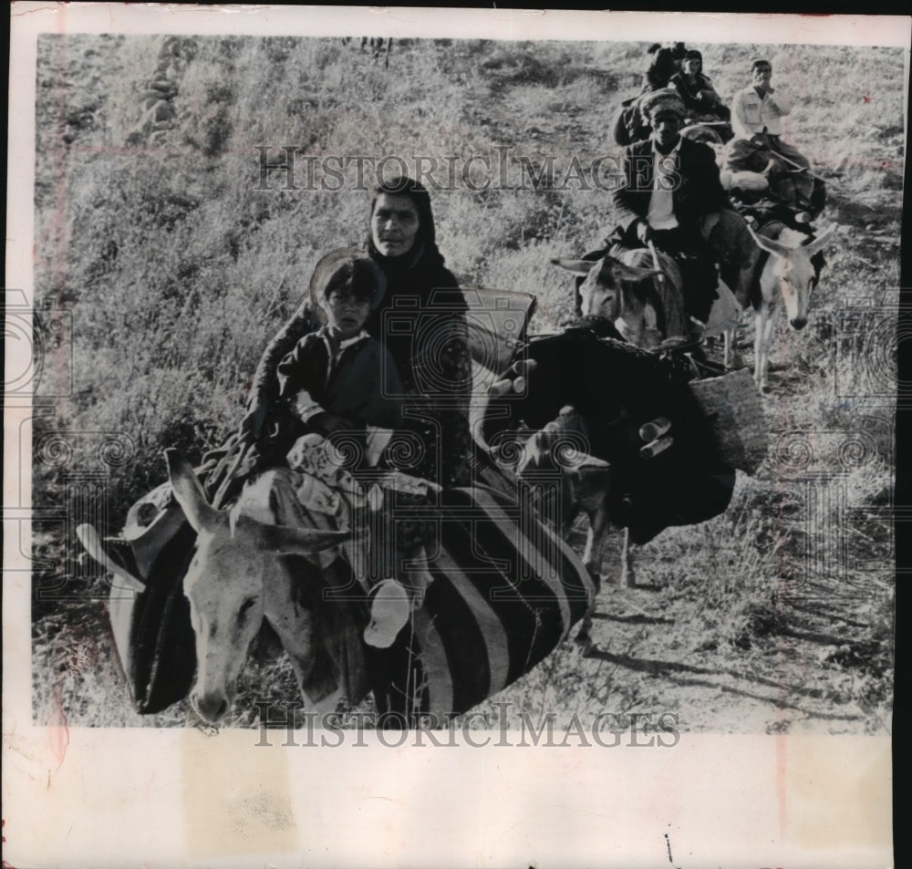 1963 Press Photo Kurds move their flock to new pasture area - mja39025-Historic Images