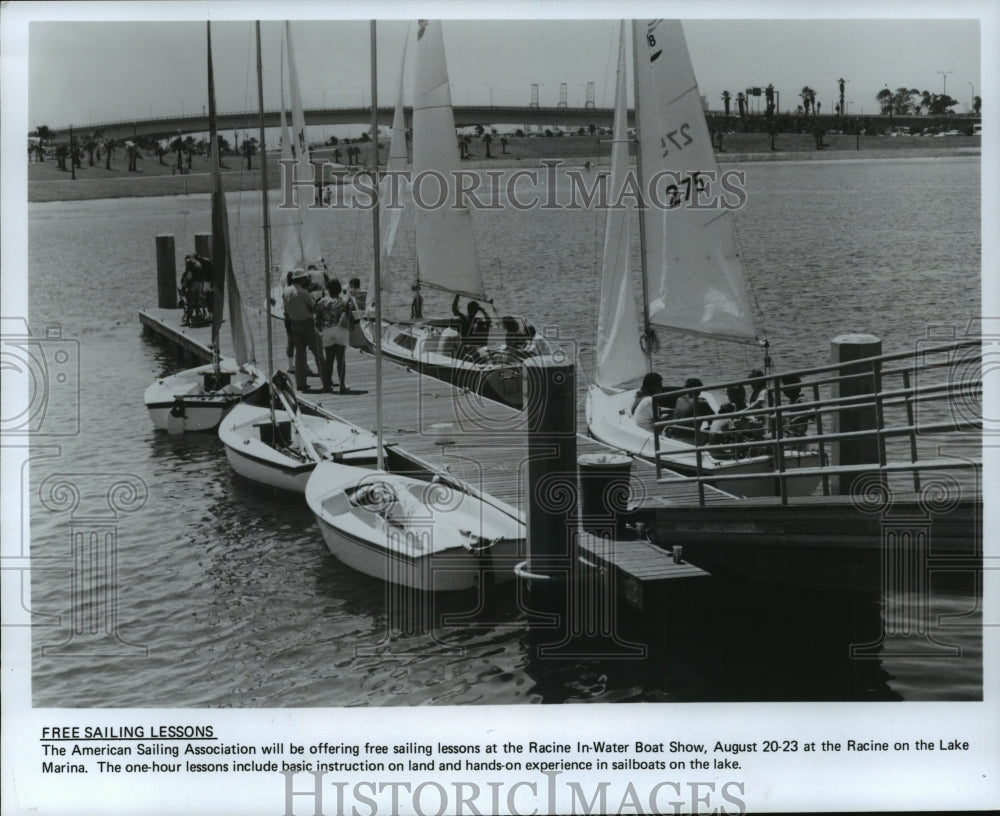 1987 Press Photo Racine In-Water Boat Show Free Sailing Lessons Lake Marina-Historic Images