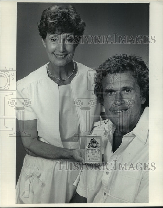 1985 Press Photo Pat and Russ Wittberger and Their Fairytale Tape - mja39425-Historic Images