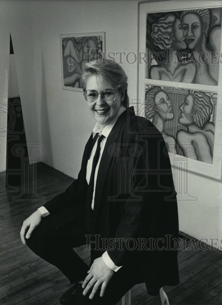 1986 Press Photo Nina Wisniewski"s paintings and drawings are on display.-Historic Images