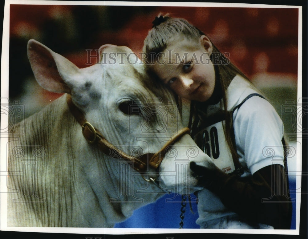 1993 Press Photo Jenny Achterberg to Show Brown Swiss at World Dairy Exposition - Historic Images